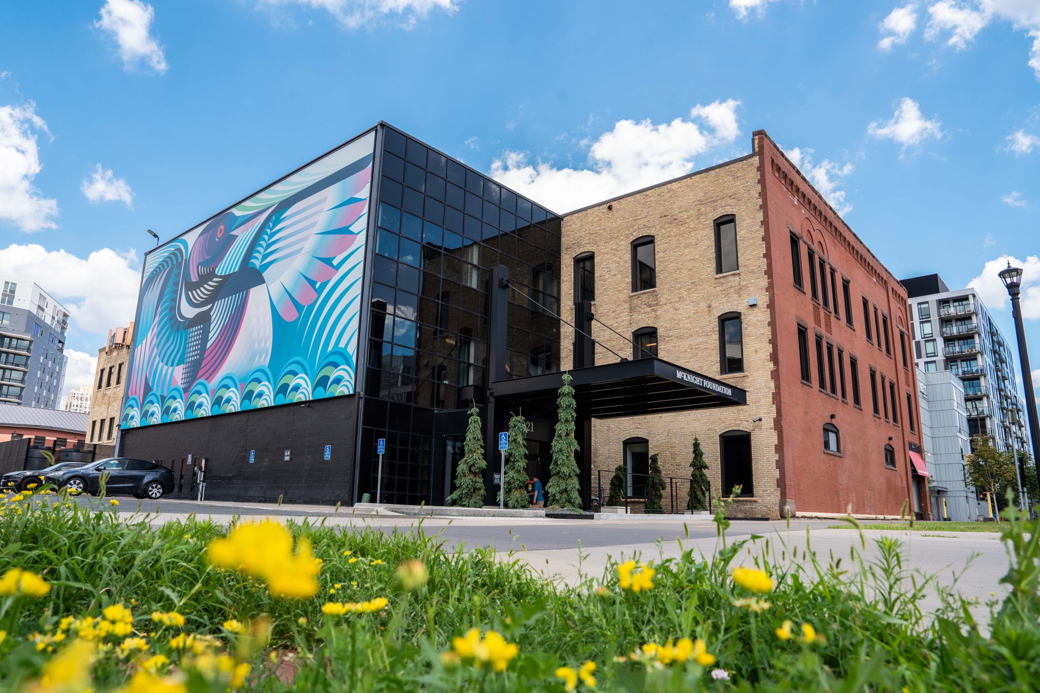Das neue Zuhause der McKnight Foundation in der 921 Washington Avenue South in der Innenstadt von Minneapolis