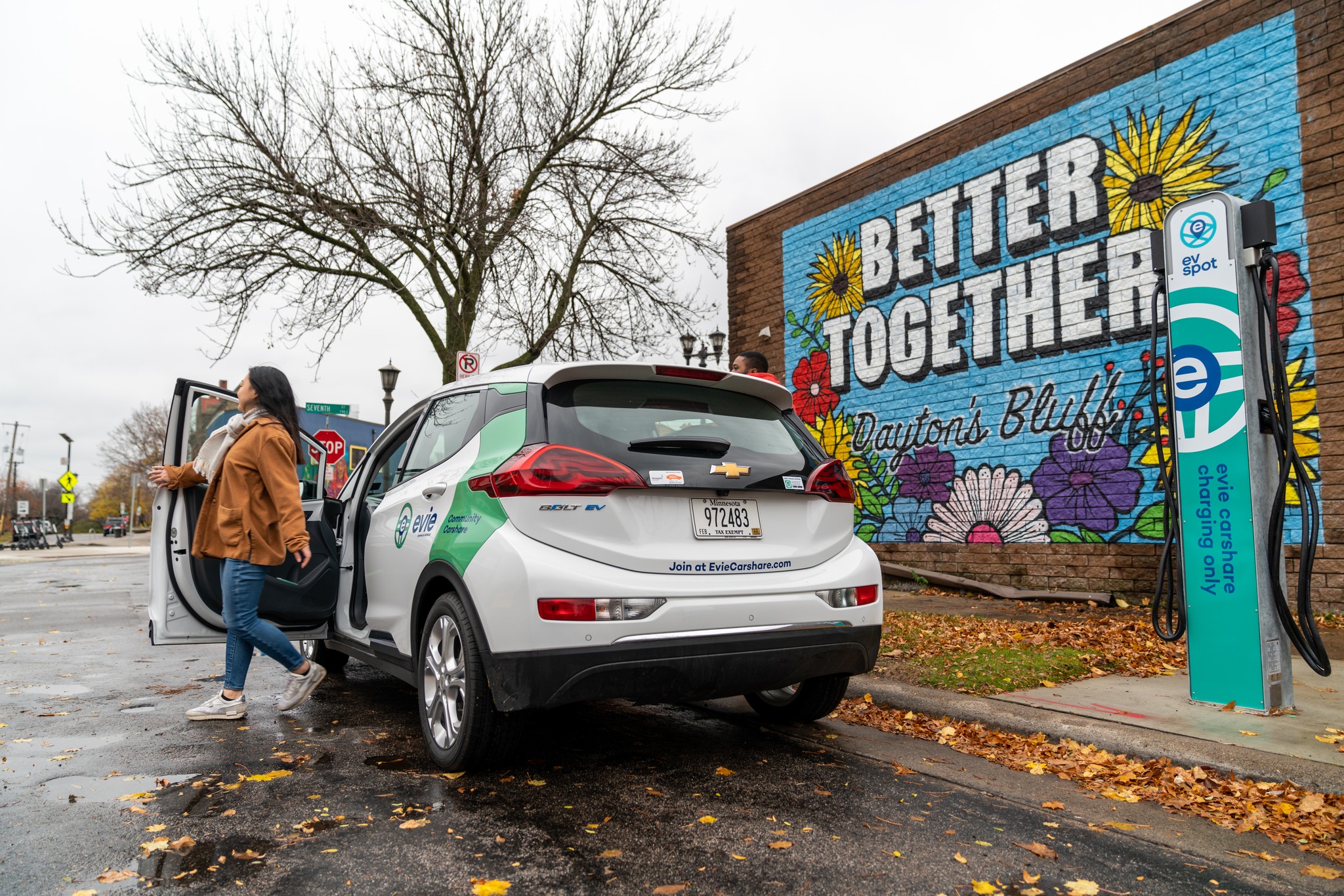 Evie Electric Car Sharing And EV Charging Network Have Rolled Out In The Twin Cities . Credit HOURCAR