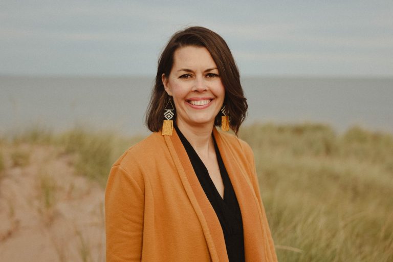 Liz Olson Headshot Landscape