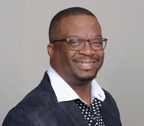 Wadaad James Alberts II - Madax-goobeedka - Iskaashatada Shaqooyinka Sare ee Credit A photograph of Pastor James Alberts II.